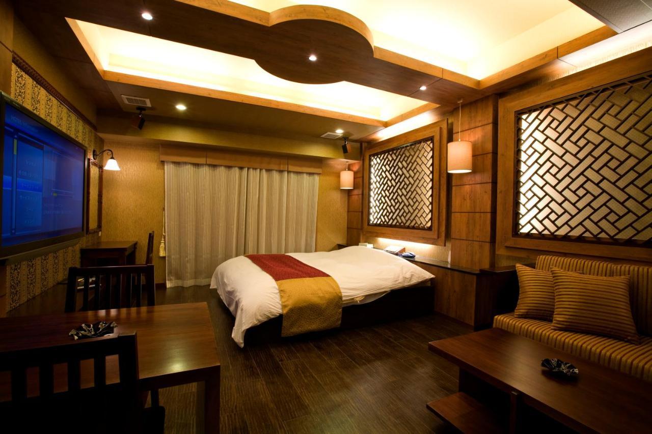 Hotel Bintang Pari Resort (Adults Only) Кобе Экстерьер фото