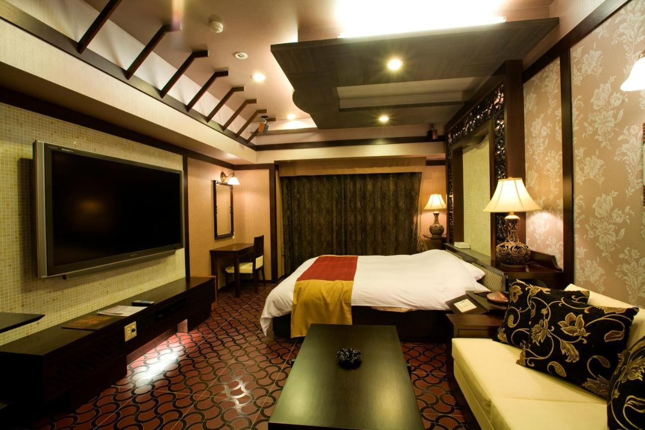 Hotel Bintang Pari Resort (Adults Only) Кобе Экстерьер фото