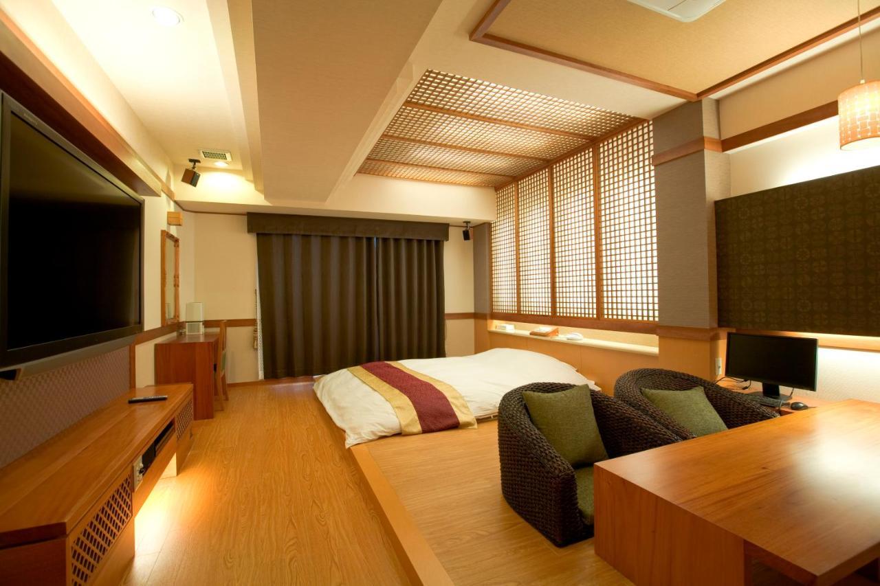 Hotel Bintang Pari Resort (Adults Only) Кобе Экстерьер фото
