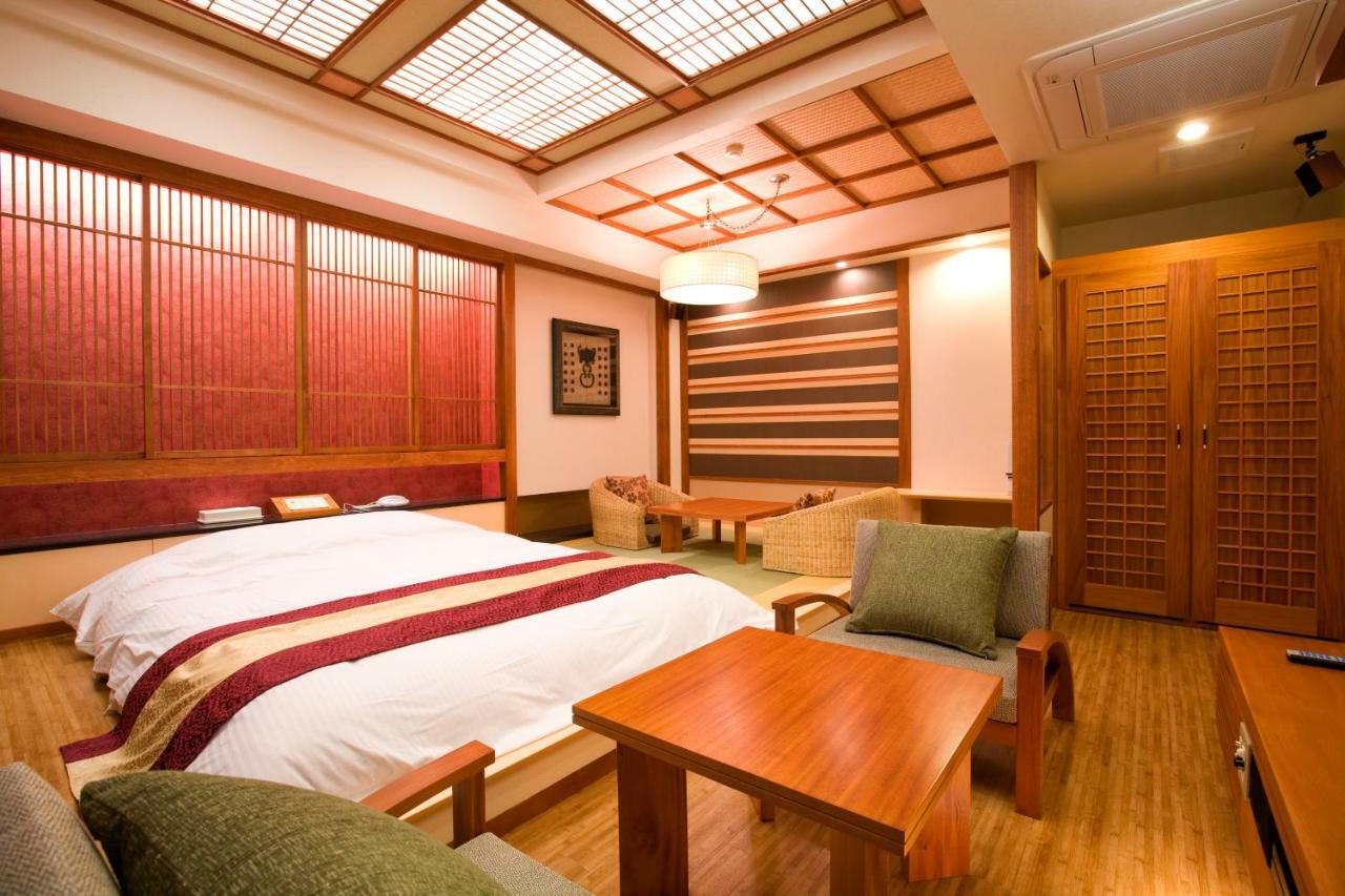 Hotel Bintang Pari Resort (Adults Only) Кобе Экстерьер фото