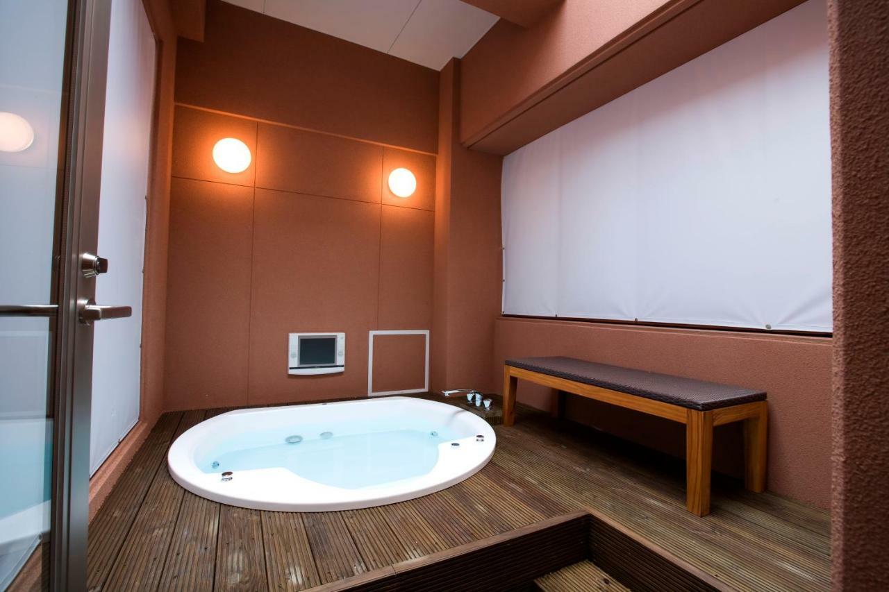 Hotel Bintang Pari Resort (Adults Only) Кобе Экстерьер фото