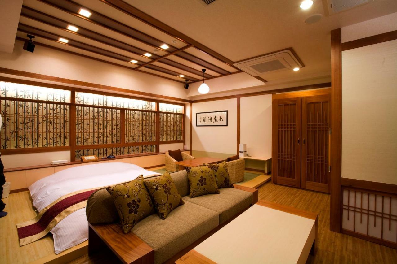 Hotel Bintang Pari Resort (Adults Only) Кобе Экстерьер фото
