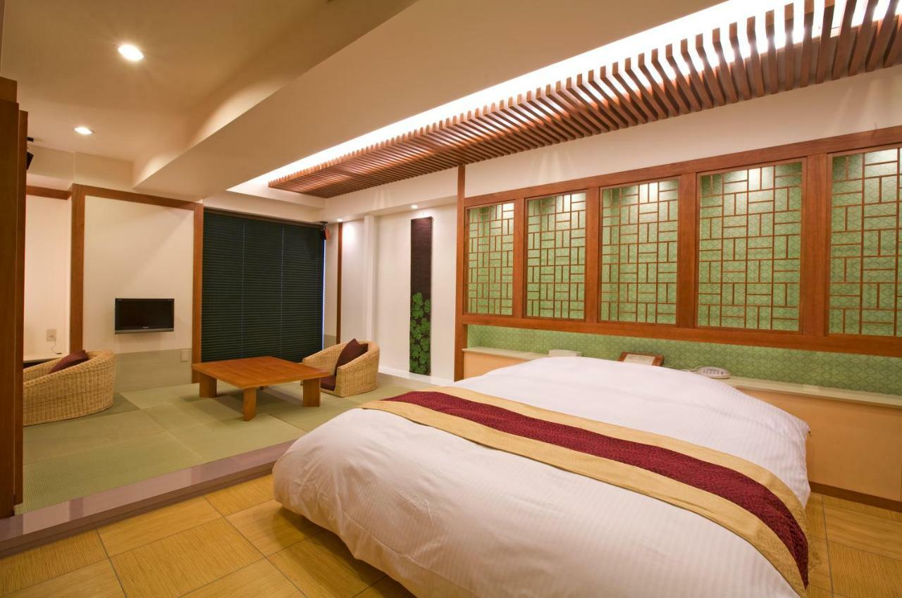 Hotel Bintang Pari Resort (Adults Only) Кобе Экстерьер фото